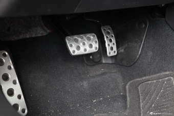 2013款斯巴鲁BRZ 2.0L自动版