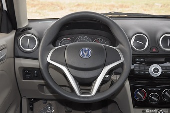 2015款悦翔V3 1.4L手动美满型