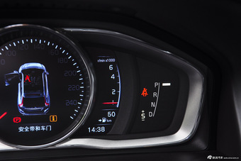 2016款沃尔沃XC60 2.0T自动 T5 AWD智远版