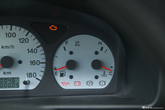 2013款北斗星创业版1.0L手动舒适型