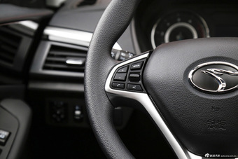 2015款V5菱致plus 1.5L自动智尊型