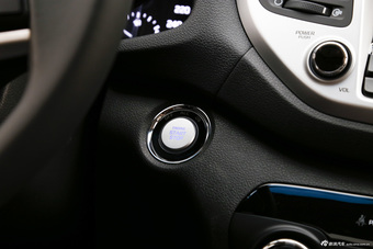 2015款全新途胜1.6T自动两驱智能型