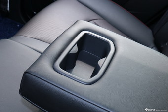 2015款 宝骏560 1.8L手动豪华型