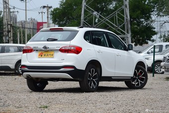 2016款中华V5 1.5T自动两驱运动型