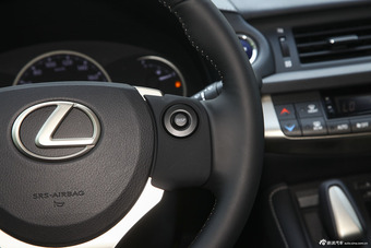 2014款雷克萨斯CT 1.8T自动200h精英版单色