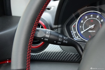 2016款昌河Q25 1.5L自动乐享版