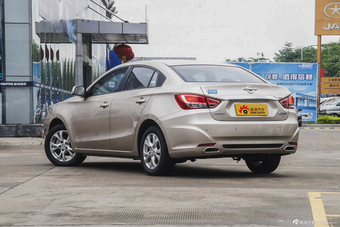 2015款经典福美来1.6L手动精英版