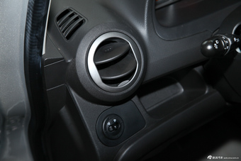 2013款赛欧三厢1.4L手动理想幸福版