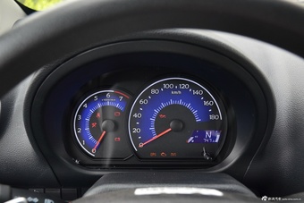 2016款吉利熊猫1.0L AMT帅真版