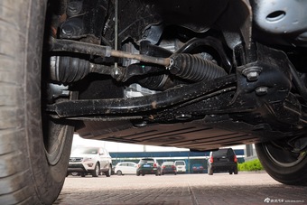 2015款指南者2.4L自动四驱舒适版