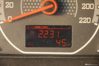 2015款五菱征程1.5L七座舒适版到店实拍