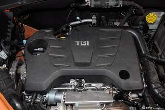 2015款锐腾 1.5T自动四驱豪华版