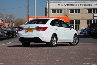 2015款英朗18T双离合旗舰型