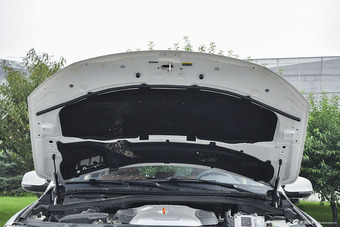 2015款哈弗H8 2.0T四驱尊贵型