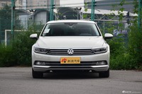 2017款迈腾2.0T自动380TSI DSG 旗舰型