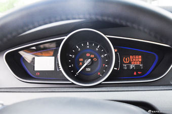 2014款荣威550S 1.8L自动智选版