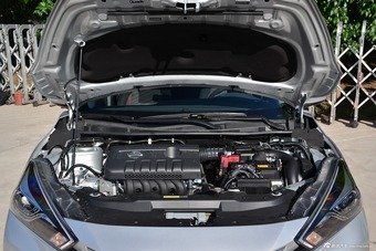 2016款蓝鸟 1.6L自动智酷版图片