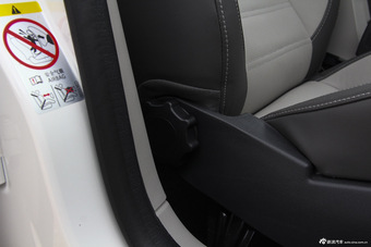 2015款朗行1.6L自动豪华型