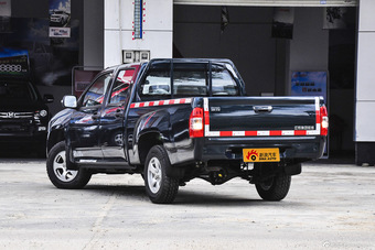 2014款骐铃T5 2.8T手动两驱超值版加长轴距JE493ZLQ4E