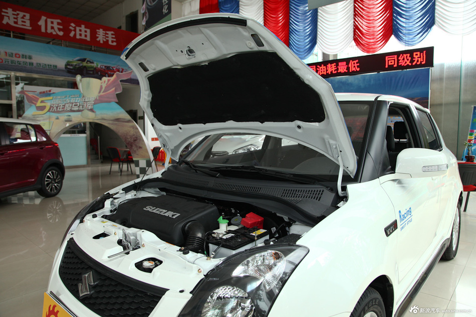 2013款雨燕1.5L自动运动型