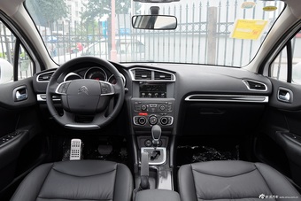 2015款雪铁龙C4L 1.6T自动尊贵版图片