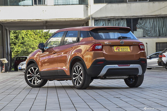 2016款中华V3 1.5T手动精英型