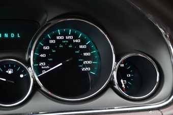 2014款昂科雷3.6L自动智享旗舰型四驱