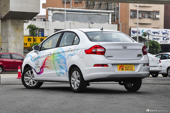 2016款凯翼C3 1.5L自动虹钻版