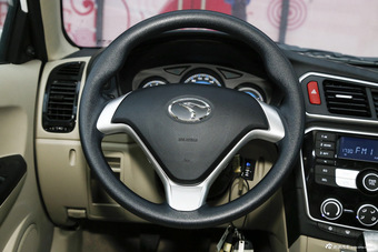 2015款V3菱悦1.5L手动幸福版