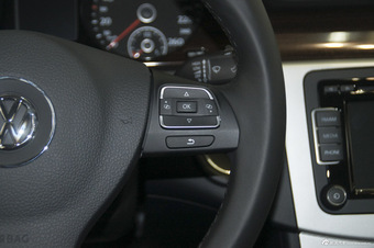 2015款迈腾2.0T自动改款尊贵型