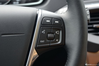 2017款沃尔沃V40 2.0T自动Cross Country T5 AWD 智雅版