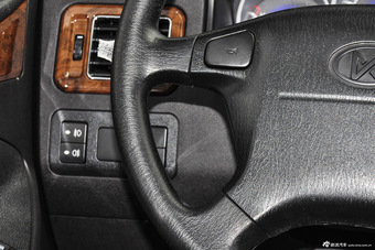 2014款骐铃T5 2.8T手动两驱超值版加长轴距JE493ZLQ4E