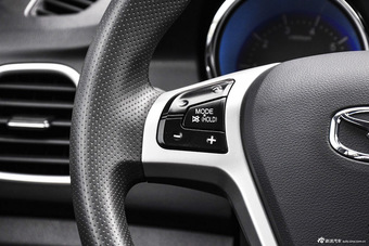 2016款凯翼C3 1.5L自动虹钻版