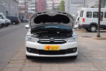 2013款世嘉三厢1.6L手动品尚型