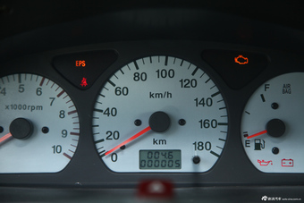 2013款北斗星创业版1.0L手动舒适型