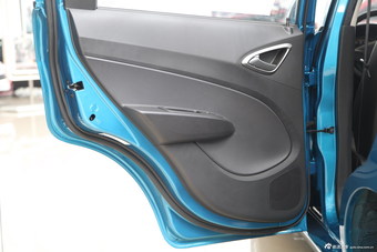 2013款雪佛兰赛欧三厢1.2L手动时尚幸福版