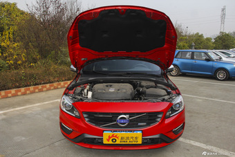 2013款沃尔沃S60 2.0T自动进取版图片