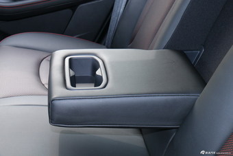 2015款 宝骏560 1.8L手动豪华型