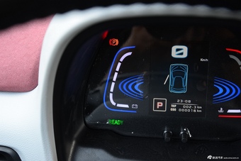 2016款众泰E200科技版