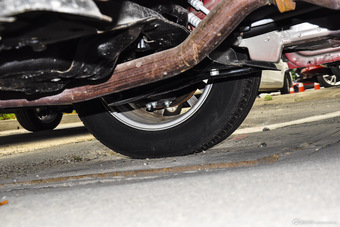 2015款开瑞K50 1.5L手动豪华型