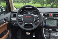 2015款哈弗H8 2.0T四驱尊贵型