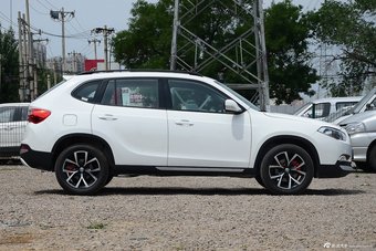 2016款中华V5 1.5T自动两驱运动型