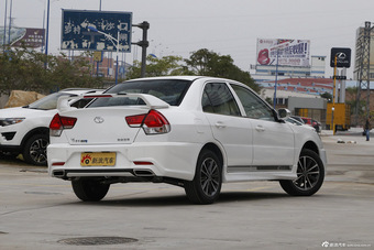 2015款V3菱悦1.5L手动风采版