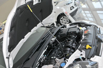 2012款福克斯三厢1.6L自动尊贵型