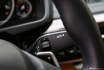 2015款宝马X6 3.0T自动xDrive35i 豪华型