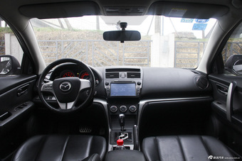 2015款睿翼轿跑2.0L自动豪华版