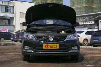 2016款宝骏730 1.8L手动豪华型 7座