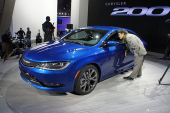 克莱斯勒200S