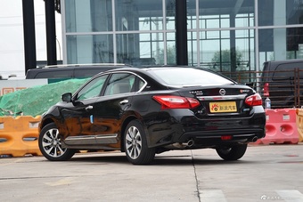 2016款天籁2.5L自动 公爵 XV-VIP旗舰版