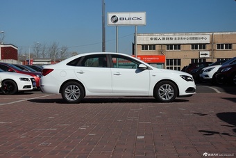 2015款英朗18T双离合旗舰型